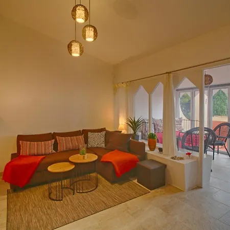 Apartamento El Castillo Apartment *